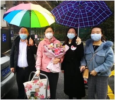 【人民战疫】湖南省侨联志愿服务队走访慰问抗疫一线医护人员家属