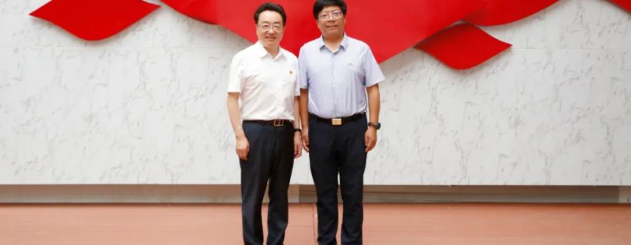 昆明市官渡区委书记和丽川一行莅临龙润参观考察,推进云茶产业发展