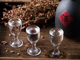 在中原,汾酒与酱酒的战事