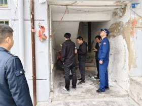 铜陵市消防救援局联合多部门开展住宅小区电动自行车“飞线”充电整治工作