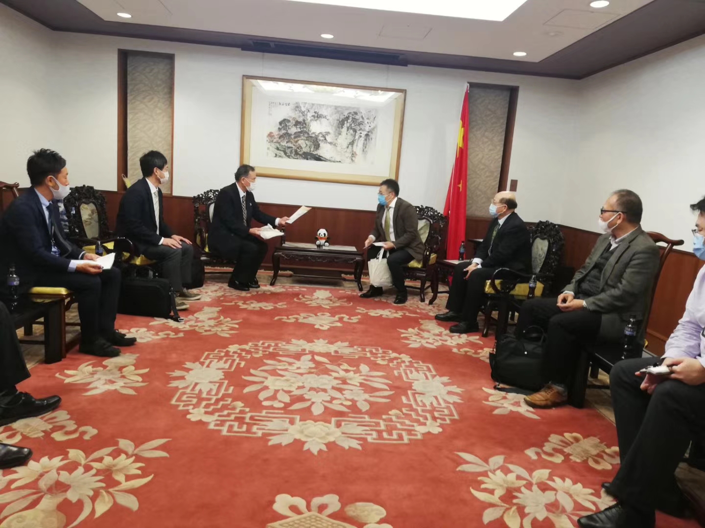 为推进国内外観光再开,鸟取県観光局一行访问中国驻大阪总领事馆、中国银行大阪支行、吉祥航空大阪支社、大阪观光局、中日新報-图片1