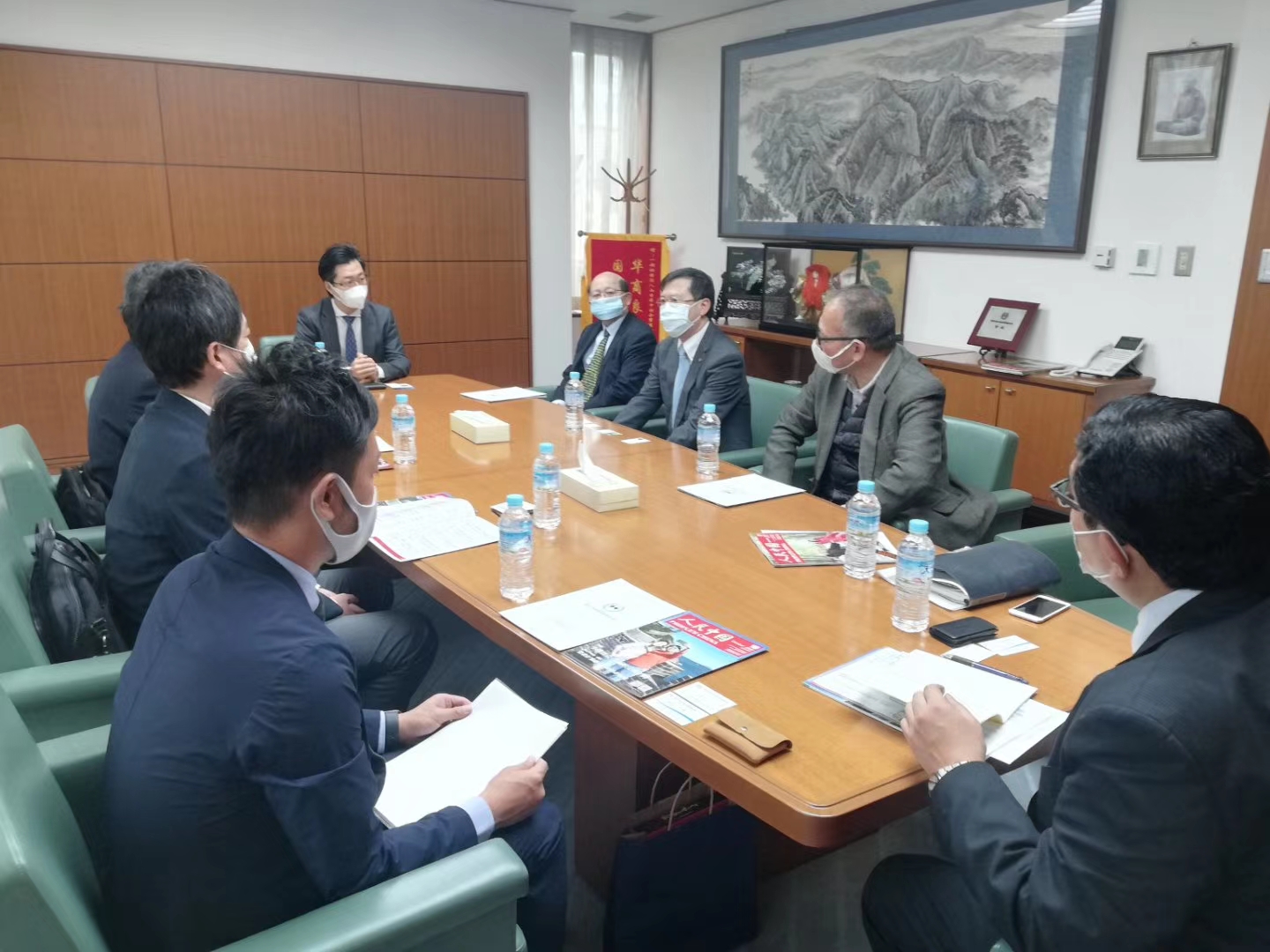 为推进国内外観光再开,鸟取県観光局一行访问中国驻大阪总领事馆、中国银行大阪支行、吉祥航空大阪支社、大阪观光局、中日新報-图片3