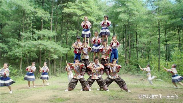 换图 苗族芦笙舞(滚山珠)国家级传承人 ——王景才-图片3