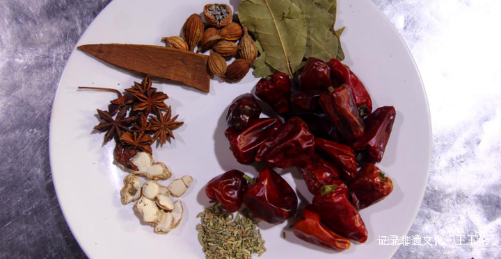 桐梓娄山黄焖鸡烹饪技艺——市级非遗代表性项目名录-图片3