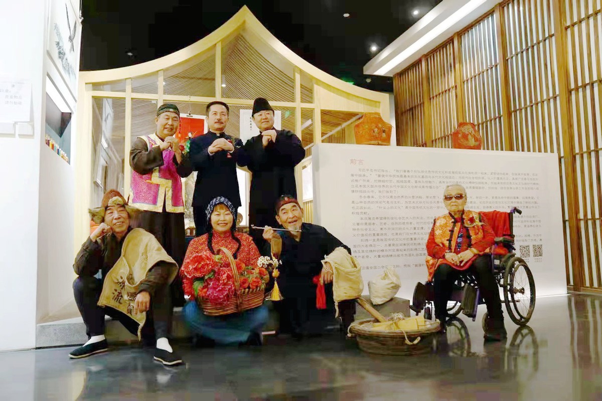 首届“针尖儿上的文化——民国湘绣展”在京隆重开幕