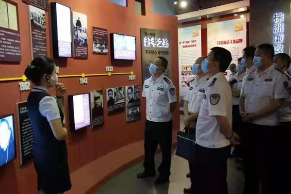 做好新时代的答题——湖南省直监狱系统推进全面从严治党工作纪实