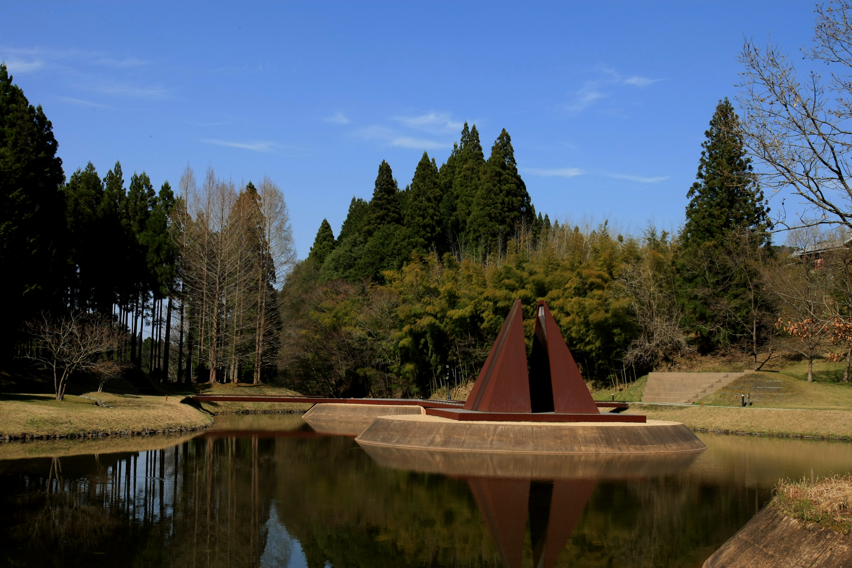 関西中华总商会举办春季郊游活动