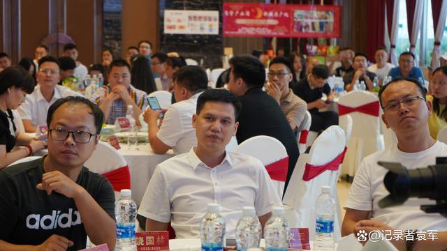 仪商联盟周年庆典在成都友豪罗曼大酒店隆重举行-图片10