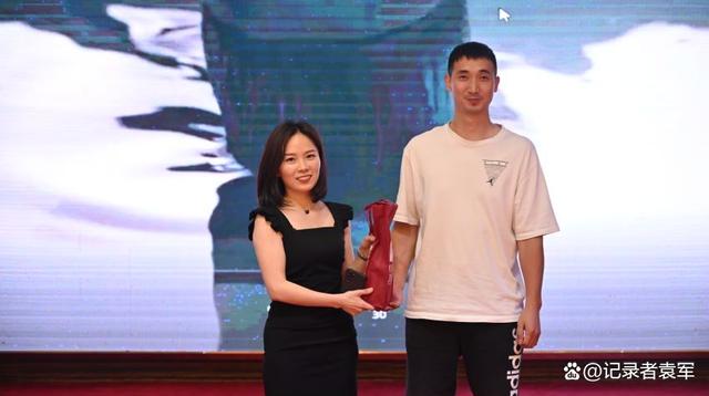 仪商联盟周年庆典在成都友豪罗曼大酒店隆重举行-图片11