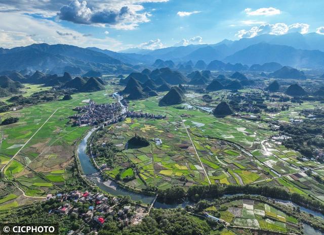 青山绿水好风光