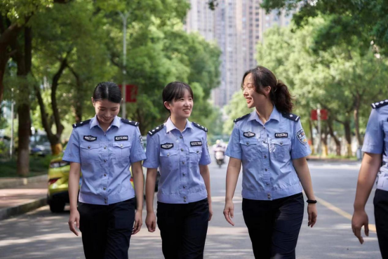 “特别的爱,给特别的你”——七夕节,他们“表白”最美女警-图片3