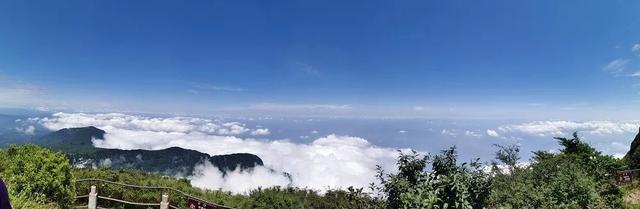 四川版“天空之城”,云海触手可及!