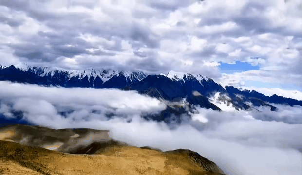 四川版“天空之城”,云海触手可及!