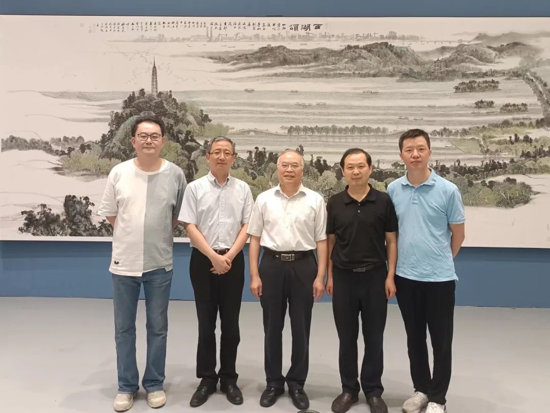 【会讯】蒋学基会长一行参观“西湖之光——诗书画印大展”-图片1
