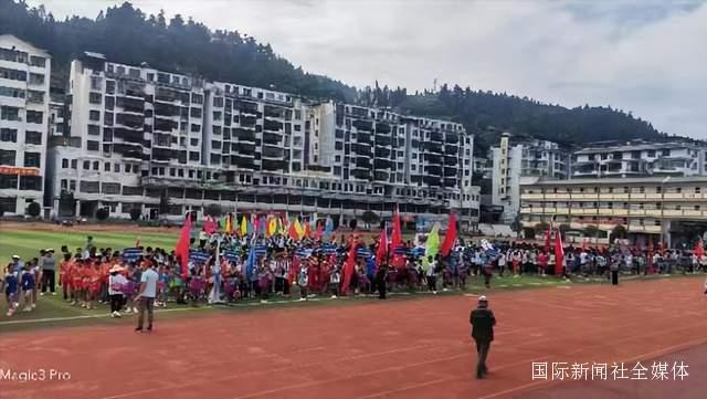 贵州从江:第六届中小学生体育艺术节盛大开幕-图片2