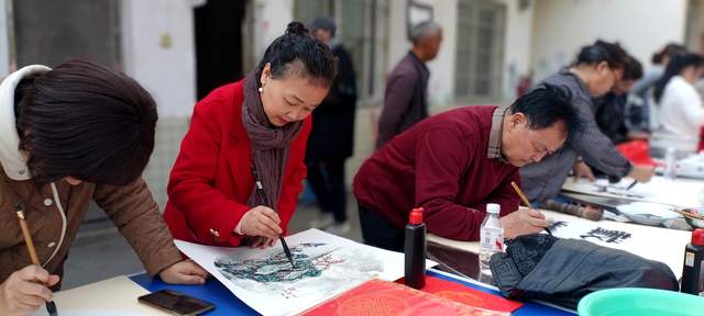 冬阳暖照龙马新 文化馨香润心田 ——“助力乡村振兴共建和美社区”活动温暖普定-图片10